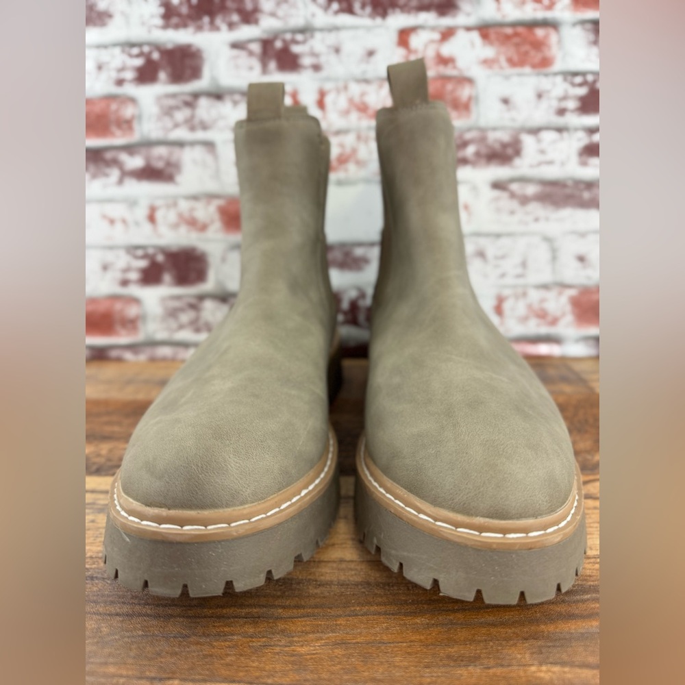 Dolce Vita Chelsea Leigha Lightweight Boots, Women's Size 10, Beige Taupe - Picture 3 of 10